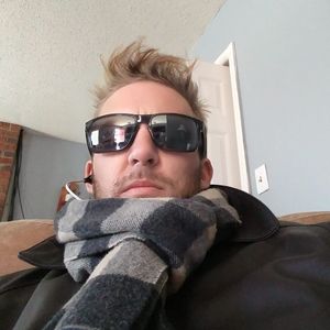 Meet your Posher, Robert